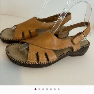 Naturalizer genuine leather sandals tan S 7 boho whimsigoth coastal